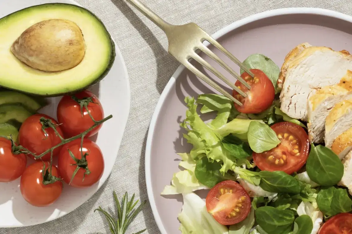 Co jeść na diecie keto? Wskazówki i przepisy