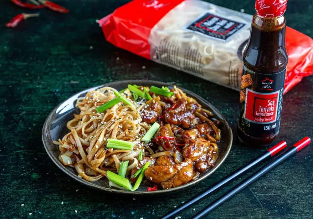 Gdzie kupić makaron chow mein? Sprawdź najlepsze oferty w Polsce