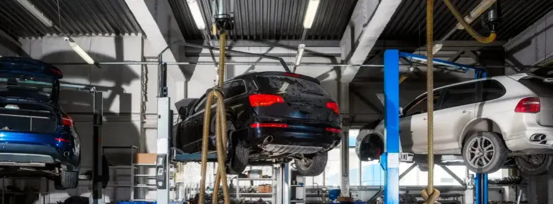 Ile kosztuje ubezpieczenie warsztatu samochodowego? Sprawdź, co wpływa na ceny