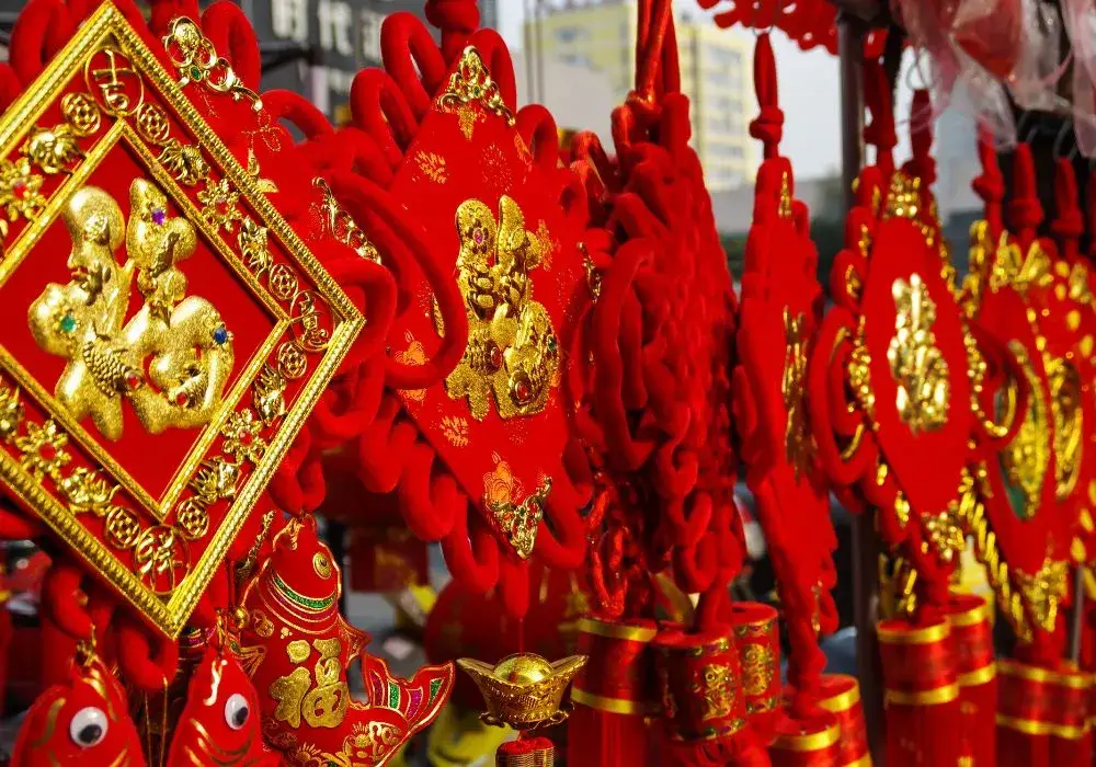 Zrozumienie symboli chińskich i ich znaczenie w kulturze oraz tradycji