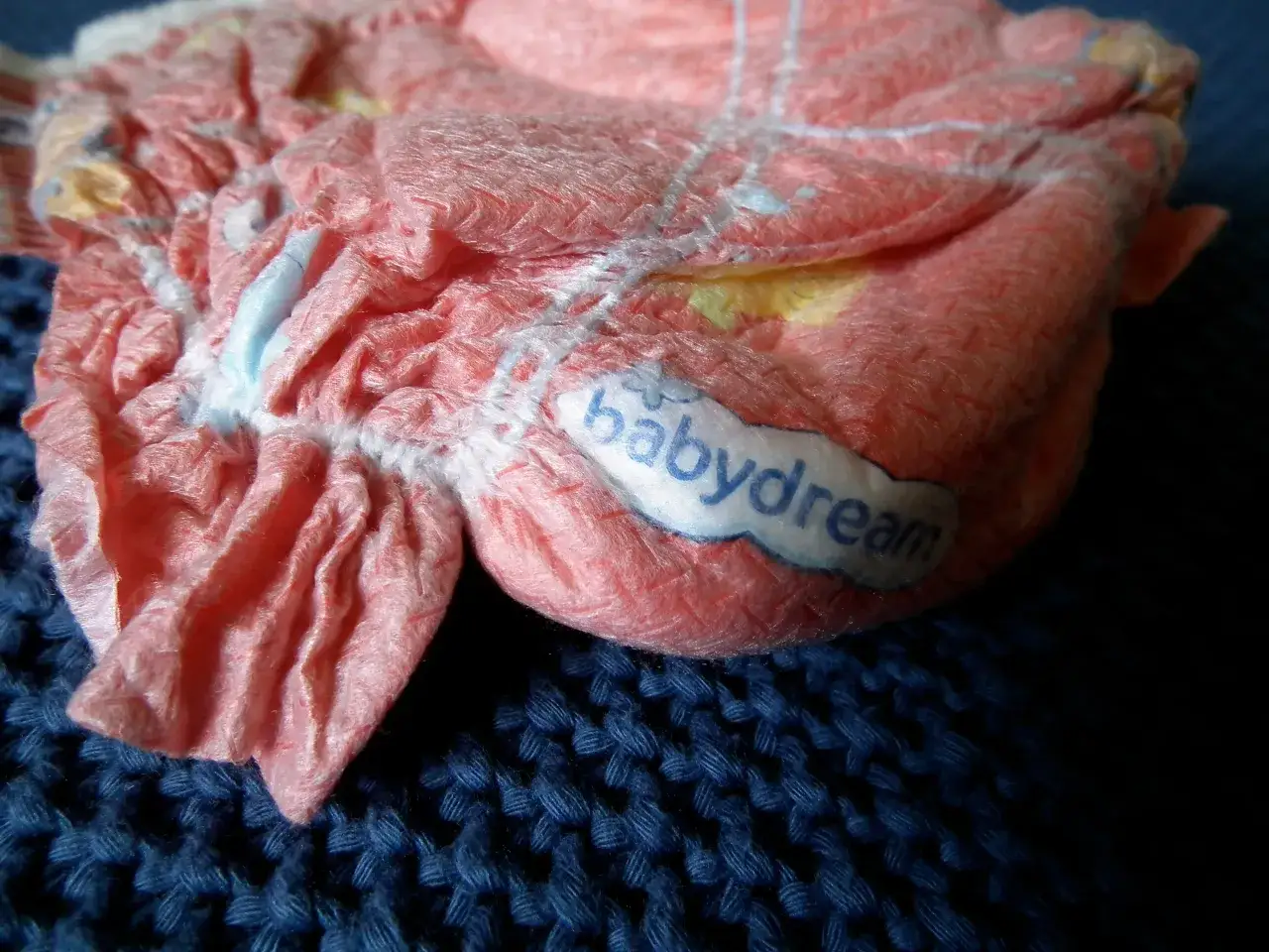 Pampersy do pływania w Rossmannie – idealne dla Twojego dziecka