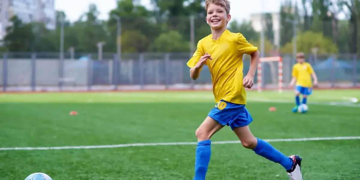 Ile biegają piłkarze podczas meczu? Zaskakujące fakty o dystansie