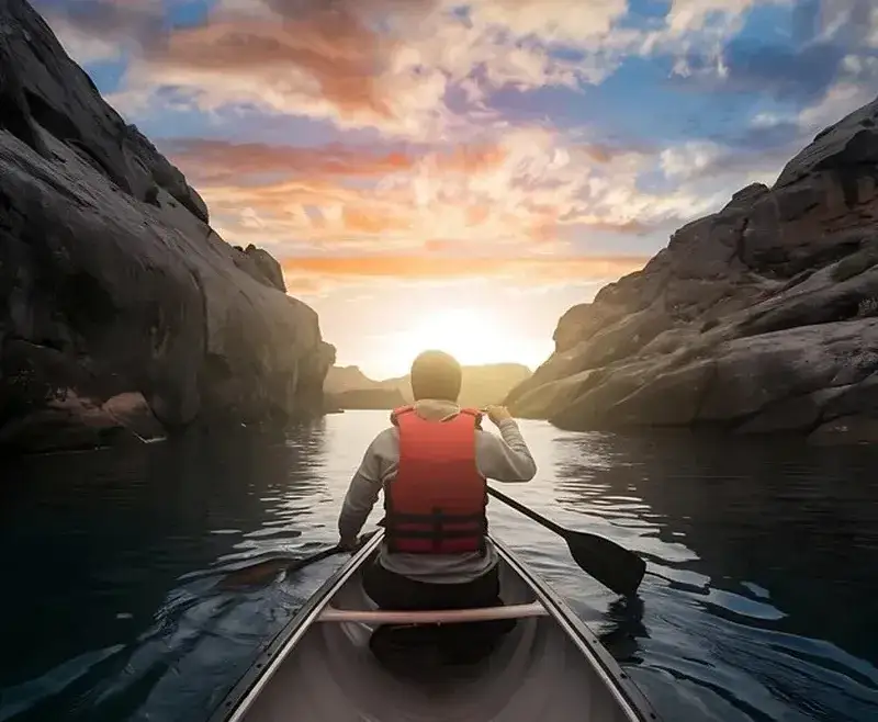 Jak pływać kajakiem po rzece: unikaj błędów i pływaj bezpiecznie