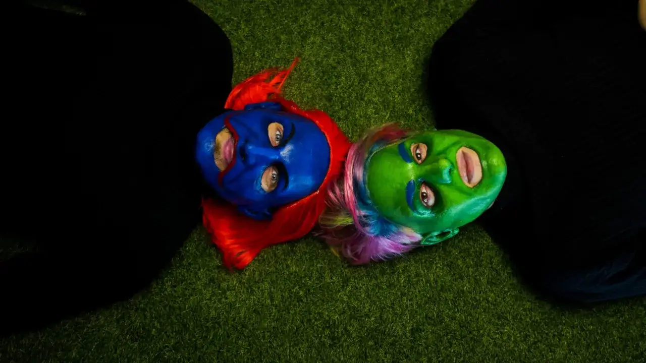 Kiedy opadnie konfetti – odkryj prawdziwe emocje w rapie