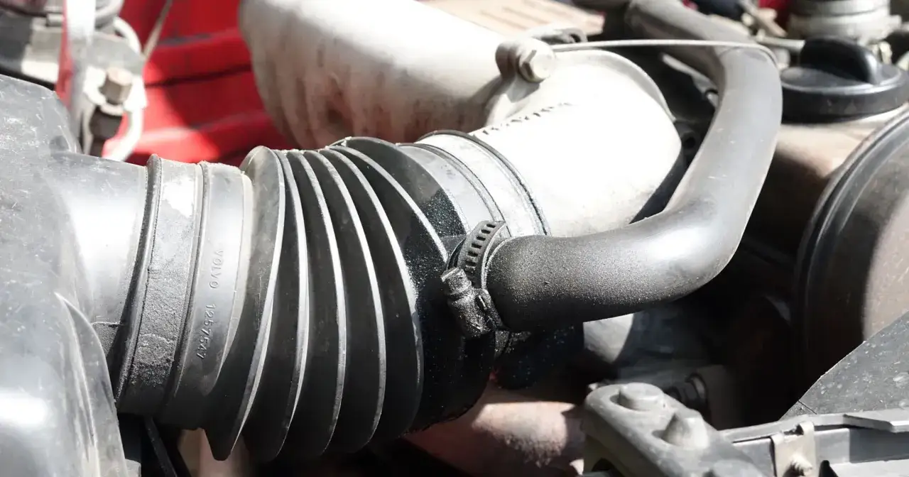 Objawy uszkodzonej odmy silnika – jak rozpoznać problemy z silnikiem