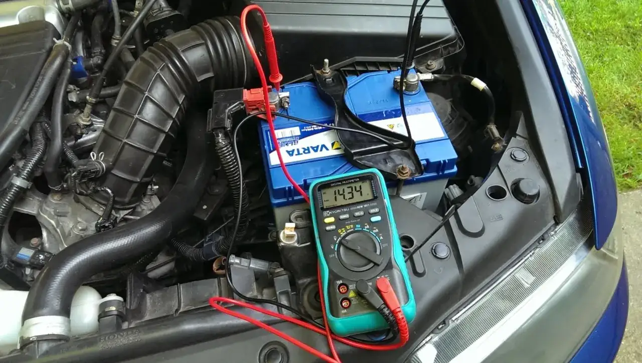 Akumulator Honda Accord VII 2.0 benzyna: Precyzyjny dobór i wymiana