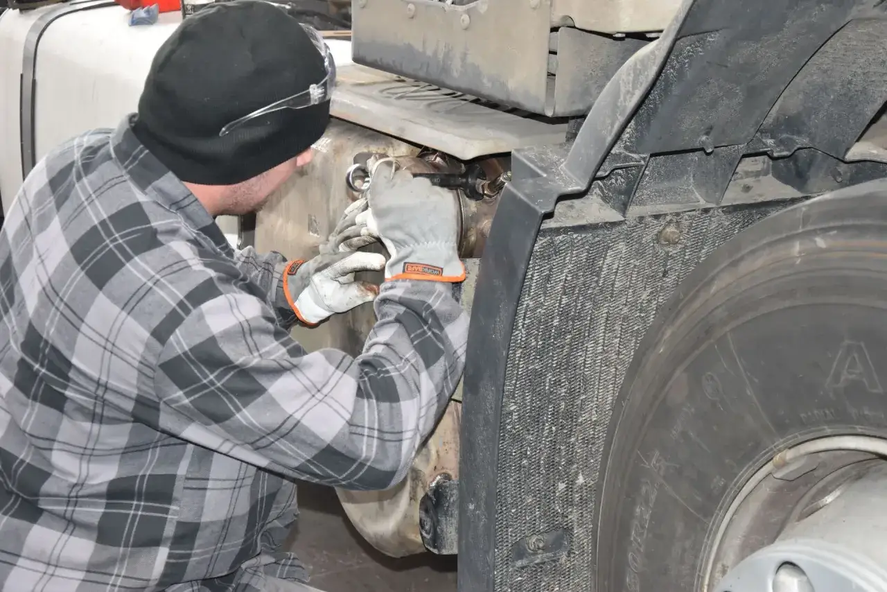 Jak wyczyścić DPF domowym sposobem bez ryzyka uszkodzenia auta
