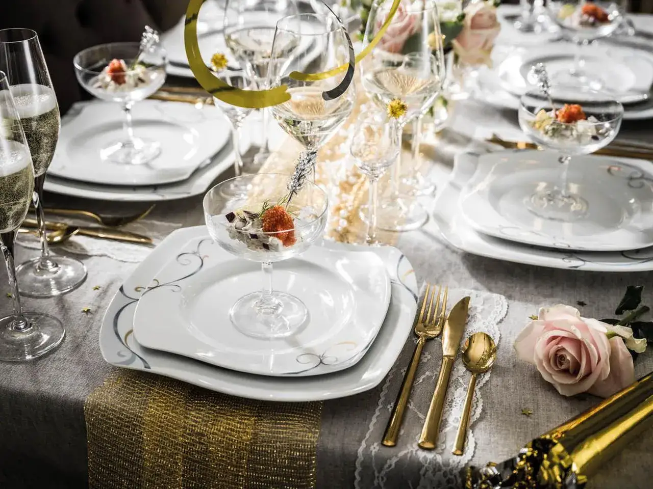 Jak udekorować stół na sylwestra, by zachwycił gości i stworzył klimat