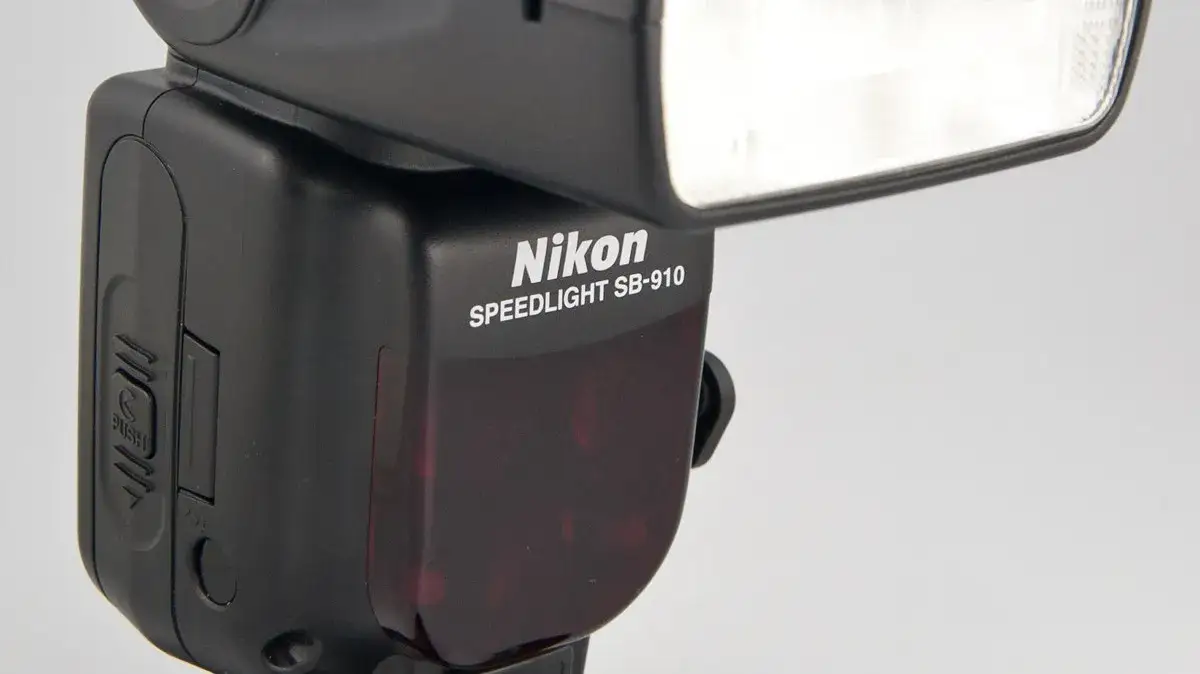 Nikon lampa błyskowa: błędy, które popełniasz przy wyborze speedlight'a