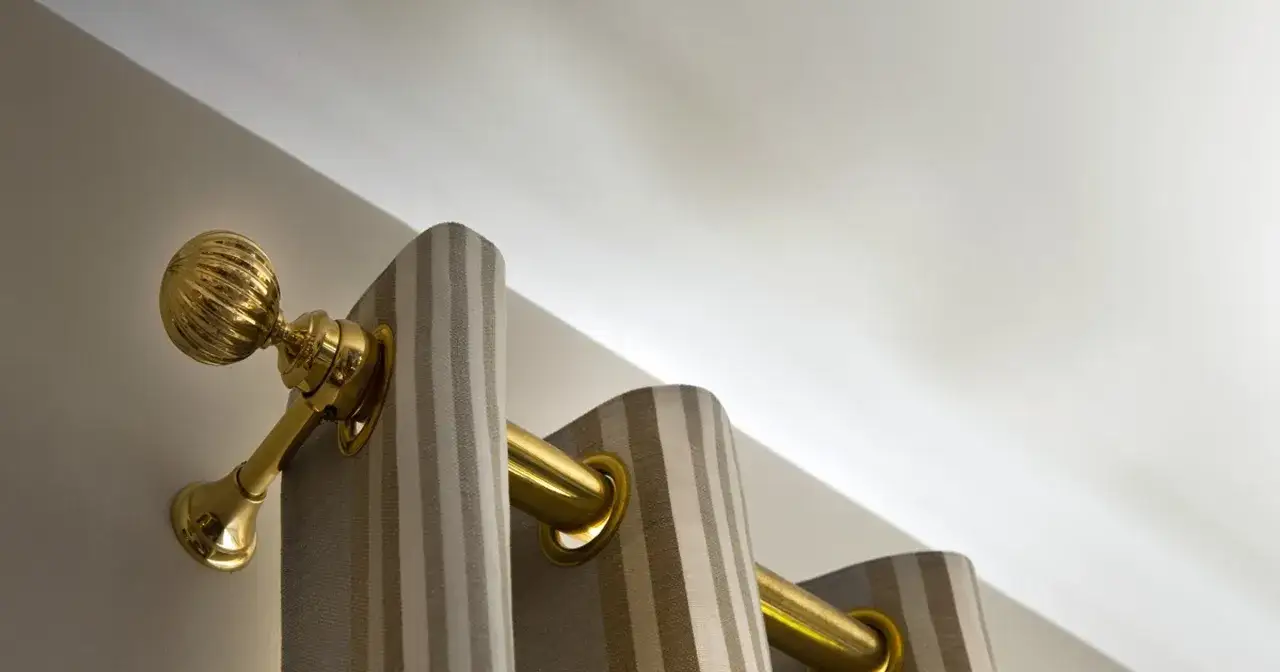 Jaki kolor karnisza do szarych ścian? Oto najlepsze wybory dla Twojego wnętrza