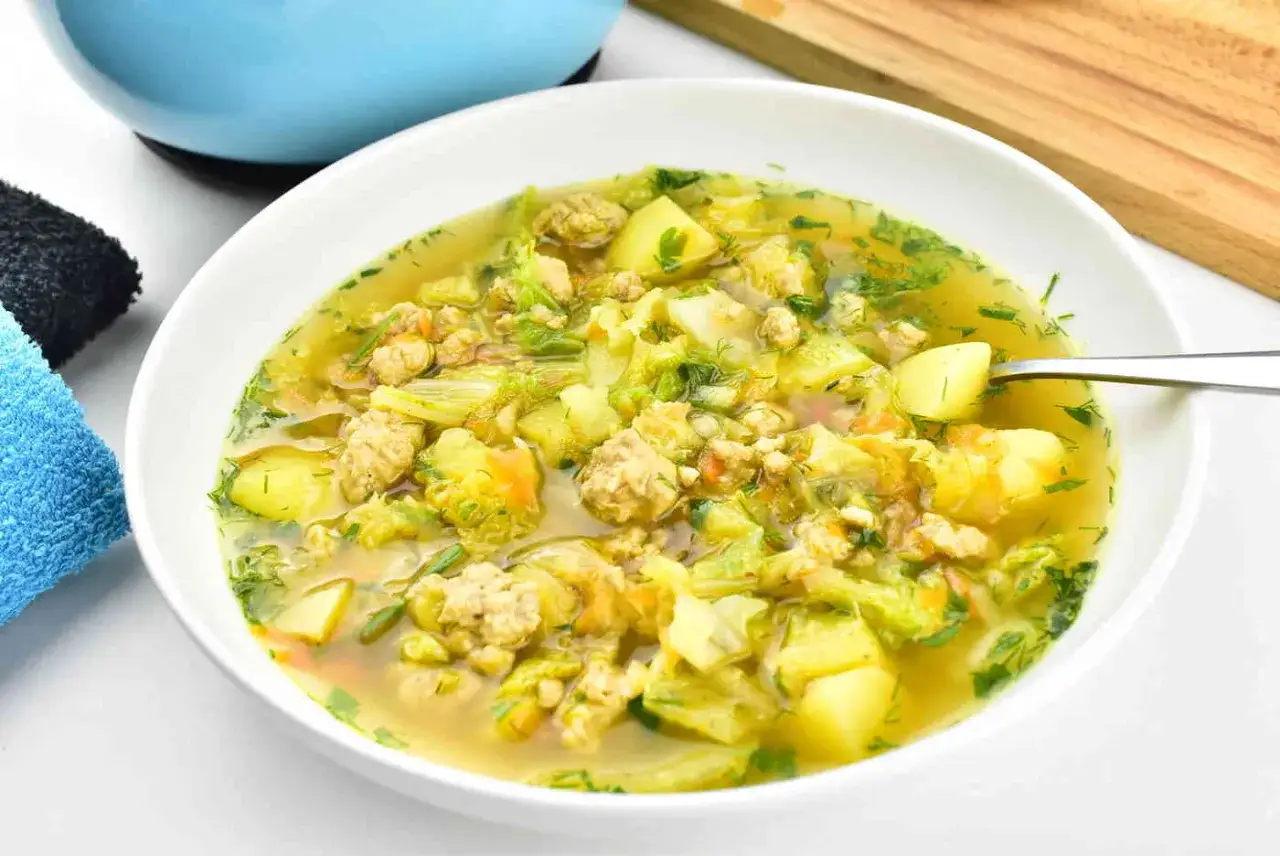 Bezpieczne wekowanie zupy z mięsem i ziemniakami? Poznaj tyndalizację!