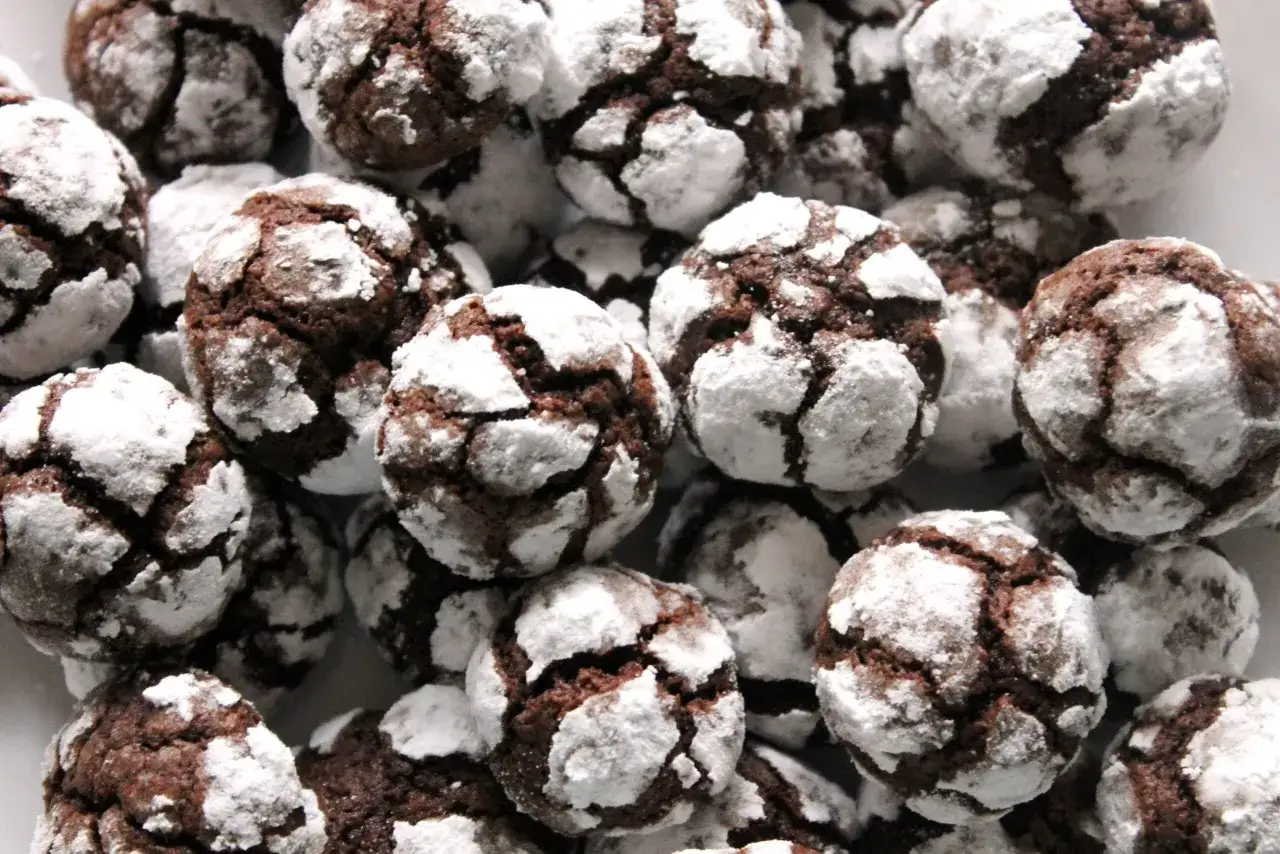 Sekret idealnych crinkles: jak uzyskać popękane ciastka?