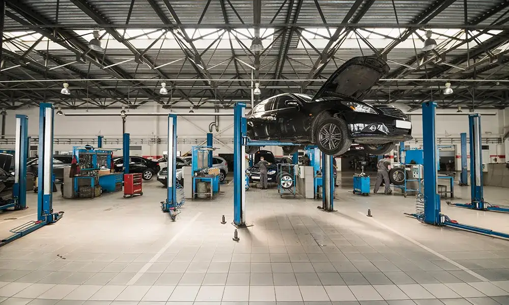 Jak powinien wyglądać warsztat samochodowy, aby uniknąć kosztownych błędów?