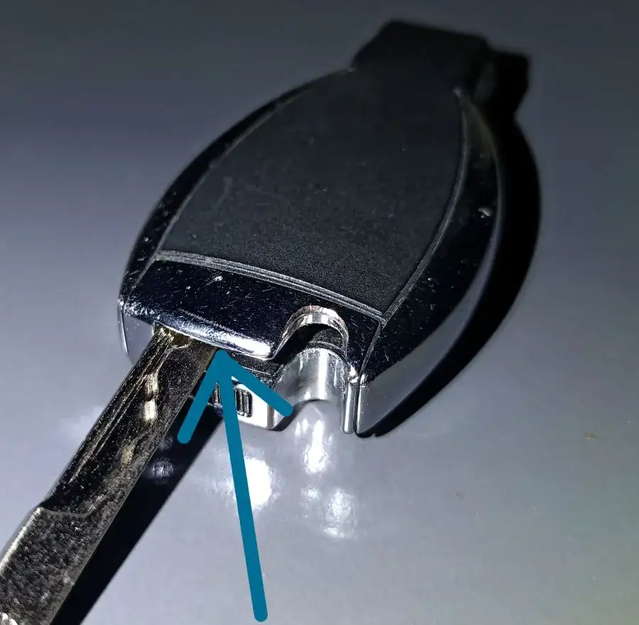 Jak rozebrać kluczyk Mercedes W203 bez uszkodzenia – krok po kroku