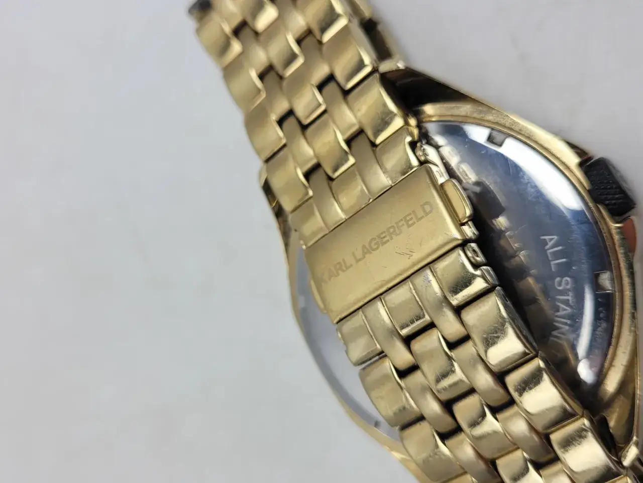 Zegarek męski Karl Lagerfeld: Czy warto? Wybierz swój styl!