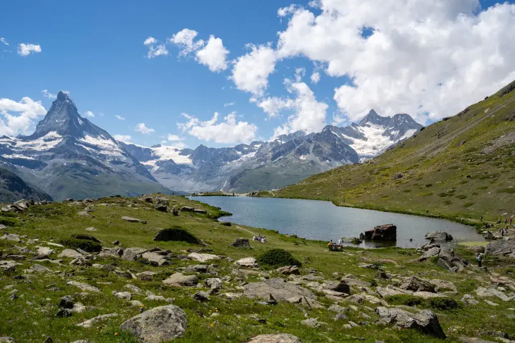 Niezapomniane atrakcje w Szwajcarii, które musisz zobaczyć