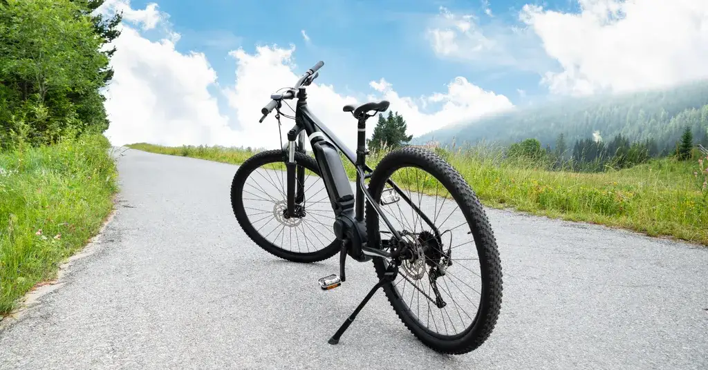 Ile wytrzymuje bateria w rowerze elektrycznym? Sprawdź, co wpływa na trwałość
