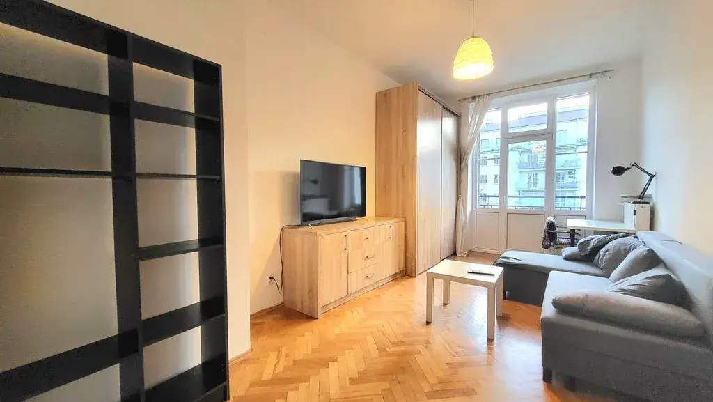 Ile kosztuje wynajem mieszkania 2 pokojowego w różnych miastach?