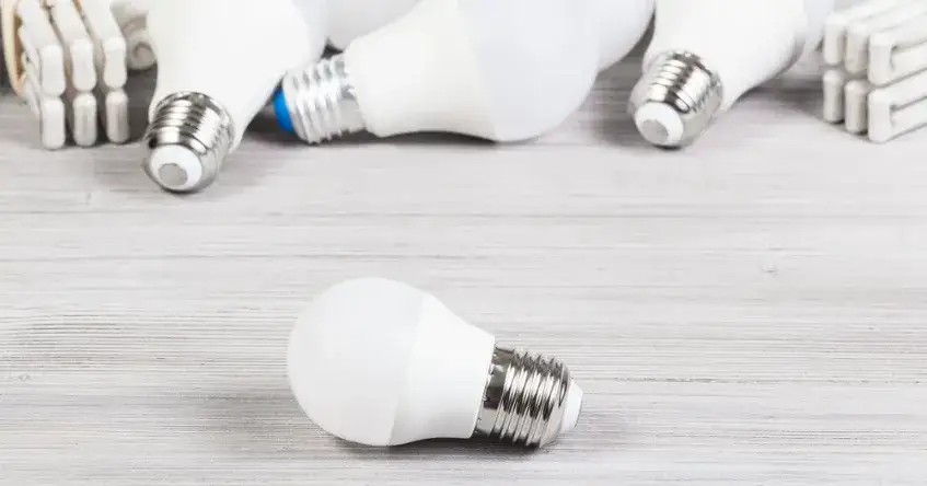 Ile prądu pobiera żarówka LEDowa? Zaskakujące oszczędności energii