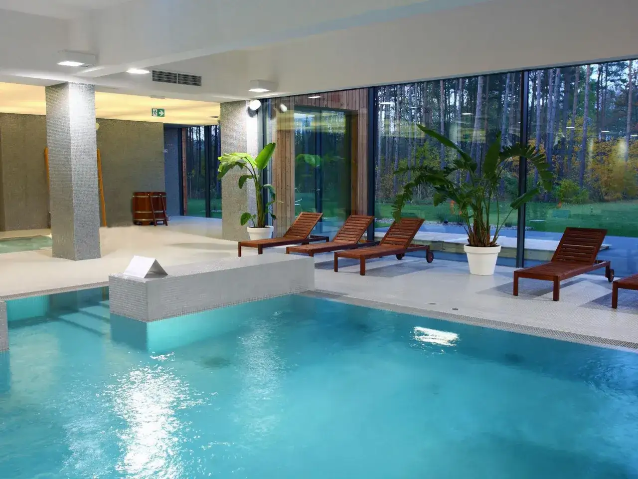 Zobacz zdjęcia hotelu skansen conference & spa i wybierz idealne miejsce na relaks