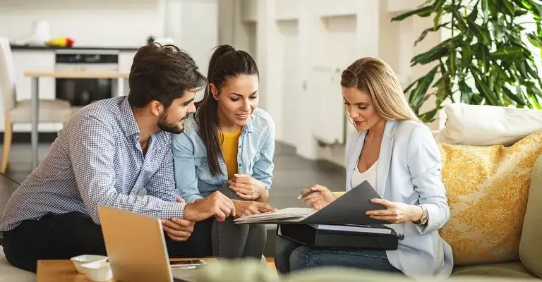 Ile bierze agencja za wynajem mieszkania? Sprawdź ukryte koszty!