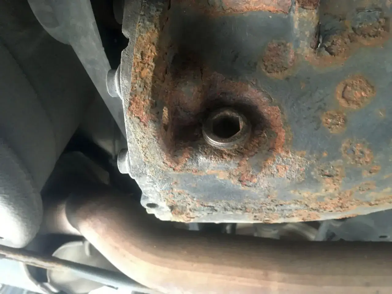 Częstotliwość wymiany oleju w tylnych mostach – uniknij kosztownych awarii!