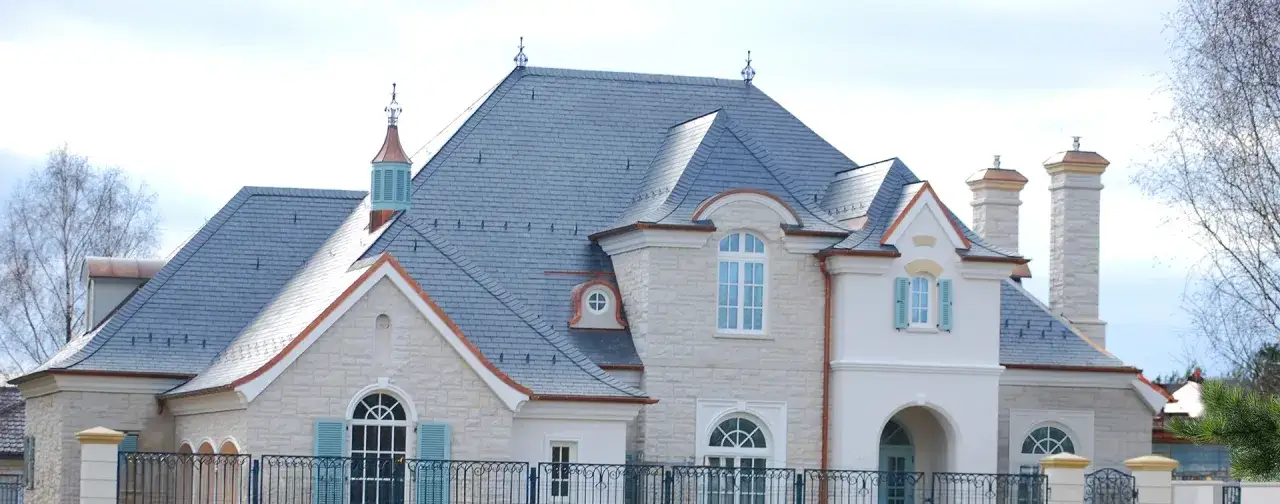 Łupki na dach – trwałość, estetyka i koszty, które musisz znać