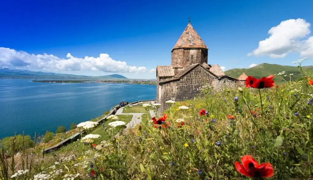Czy w Armenii jest bezpiecznie? Aktualna sytuacja i porady dla podróżujących