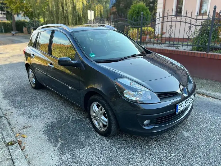 Jakie felgi do Renault Clio 2 – idealne dopasowanie i najlepsze modele