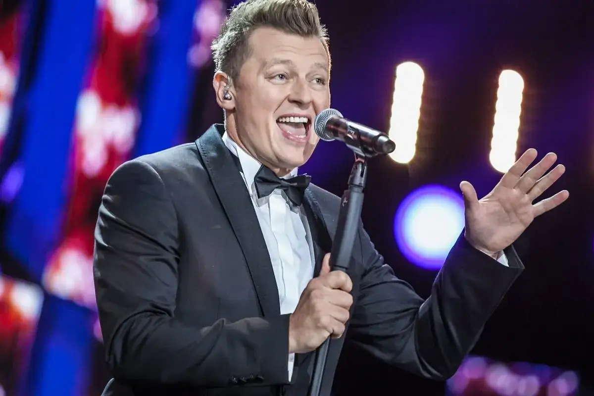Z kim jest związany Rafał Brzozowski? Nowe fakty o życiu artysty