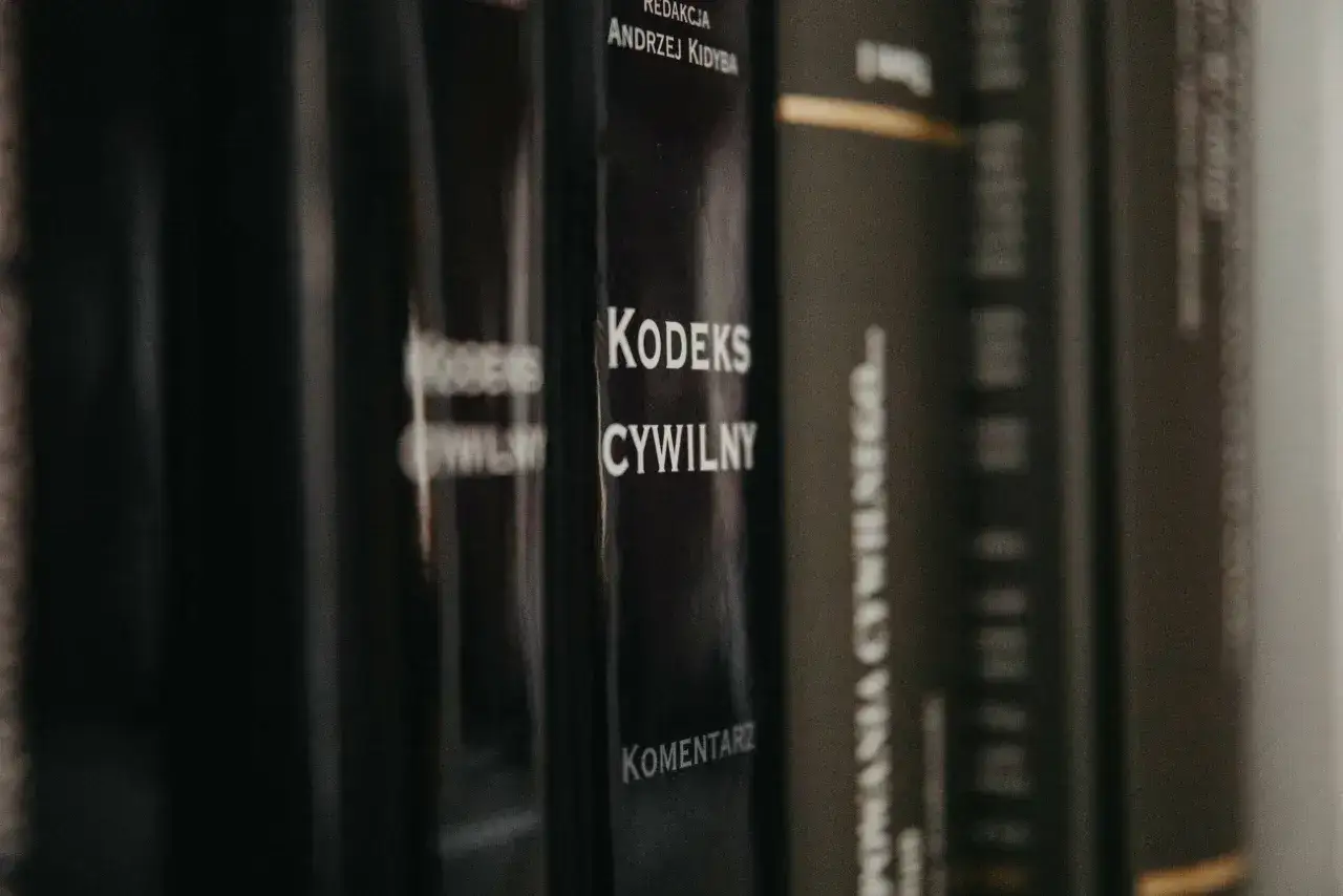 Sprawy spadkowe: adwokat czy radca prawny – co wybrać, aby nie żałować?