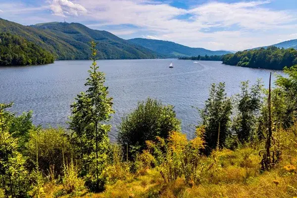 Najlepsze atrakcje nad jeziorem żywieckim, które musisz poznać