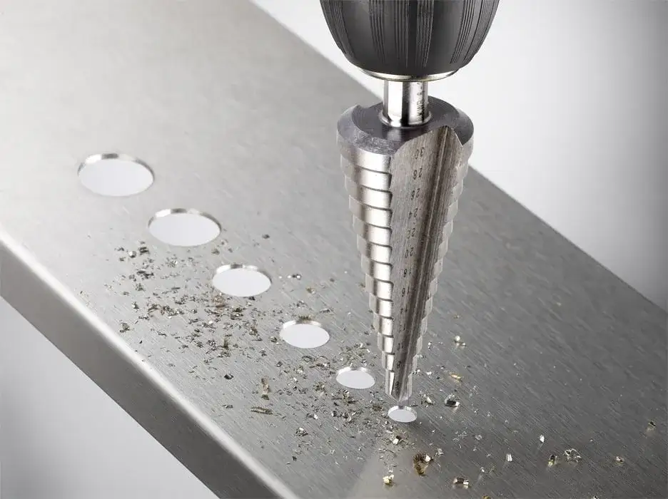 Jak rozpoznać wiertła do metalu: kluczowe cechy i wskazówki