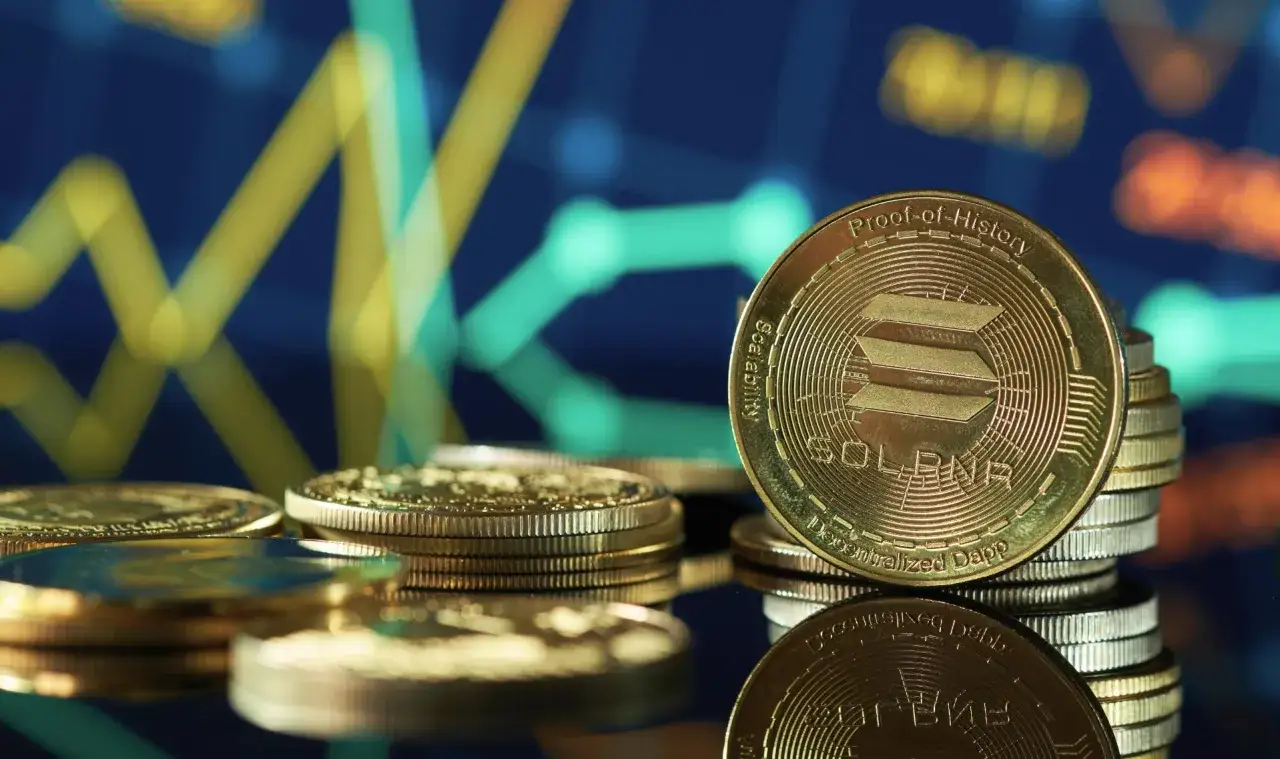 Ile trzeba zainwestować w kryptowaluty? Zacznij od 100 zł i zyskaj wiedzę.