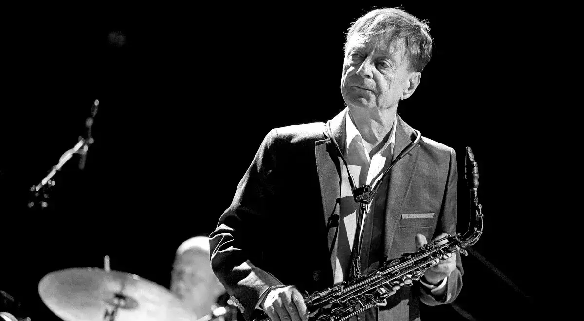 Niewidomy muzyk jazzowy, który zmienił polską scenę muzyczną na zawsze