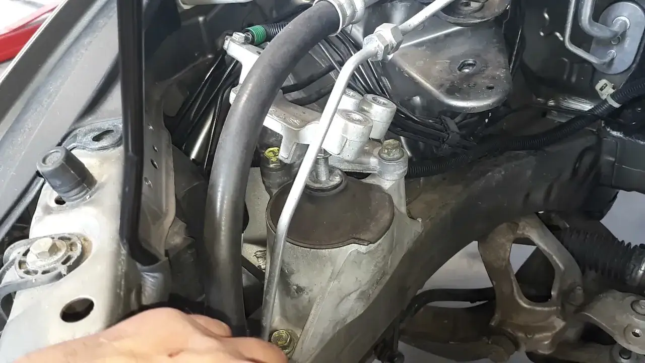 Civic VIII UFO: Pompa paliwa lokalizacja, objawy, wymiana krok po kroku