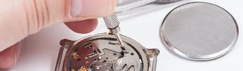 Fossil wymiana baterii: DIY czy zegarmistrz? Kompletny przewodnik