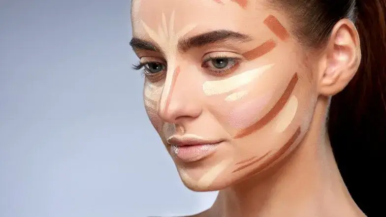 Konturowanie twarzy: gdzie nakładać korektor, aby uzyskać efekt WOW