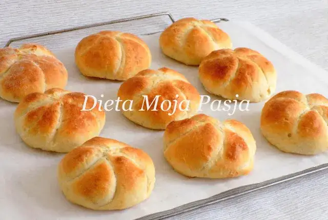 Mrożone bułki z piekarnika: Prosty przepis na chrupiące pieczywo