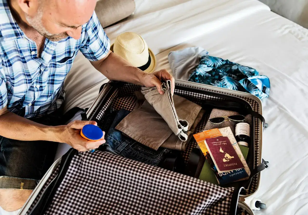 Ile może ważyć bagaż podręczny? Sprawdź limity różnych linii lotniczych