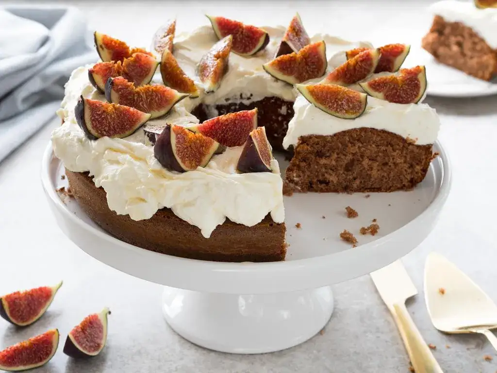 Ciasto z whisky przepis – proste i wyjątkowe słodkości na każdą okazję