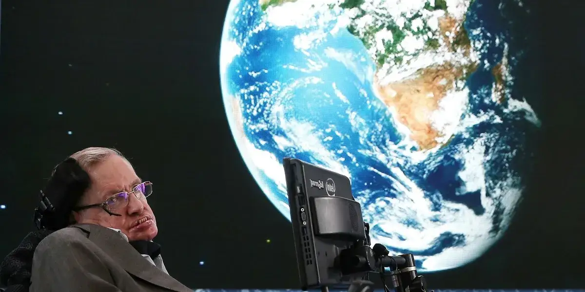 Kto wymyślił sztuczną inteligencję i jakie miało to konsekwencje?