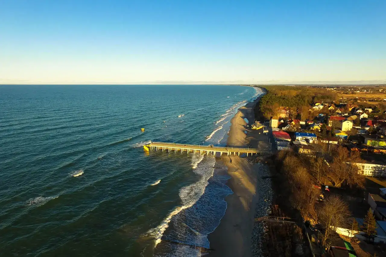 Czy w Mielnie jest molo? Sprawdź, co warto wiedzieć o tej atrakcji