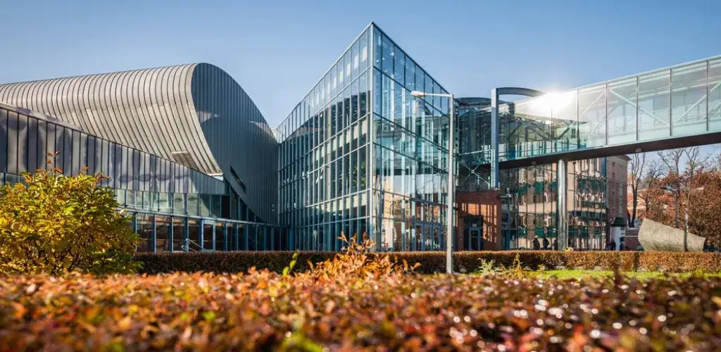 Uniwersytet Ekonomiczny w Krakowie - poznaj programy i życie studenckie