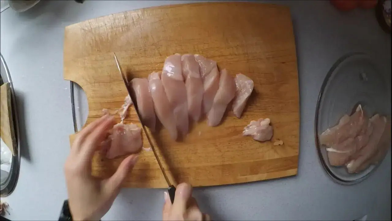 Jak pokroić filet z kurczaka - proste techniki, które musisz znać