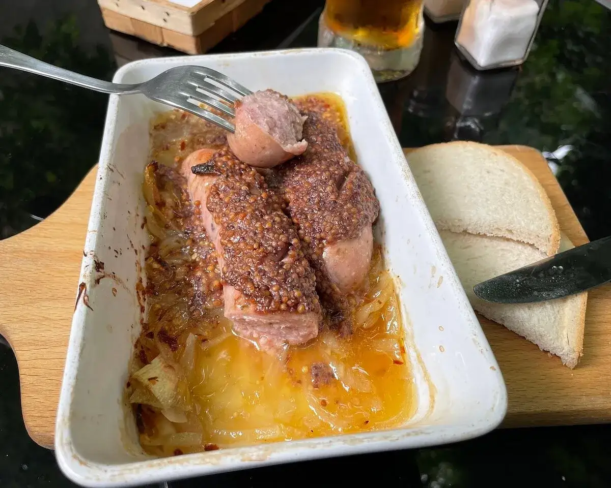 Kiełbasa i sznurek menu - odkryj smaki Krakowa i ich ceny