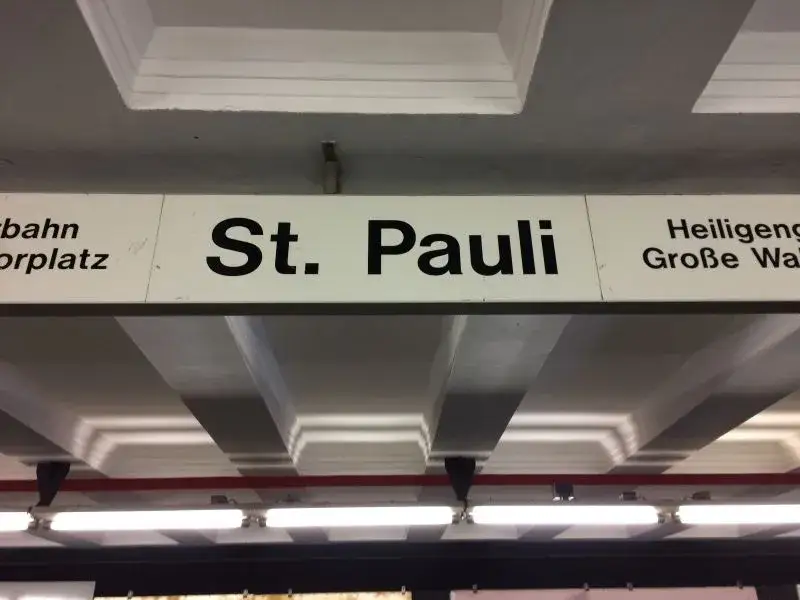 Bluza St Pauli - co to znaczy i dlaczego jest tak wyjątkowa?