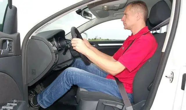 Jak naprawić pasy bezpieczeństwa w samochodzie i uniknąć niebezpieczeństwa