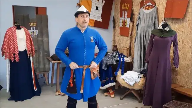 Jak wyglądali ludzie w średniowieczu? Odkryj ich styl życia i ubiór