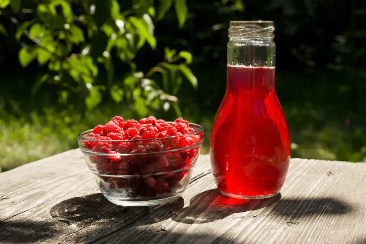 Syrop malinowy: przepis, który zawsze wychodzi! Smak lata